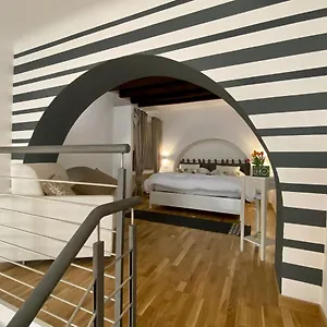 https://loft-nineteen-apartment.hotelitalianriviera.com